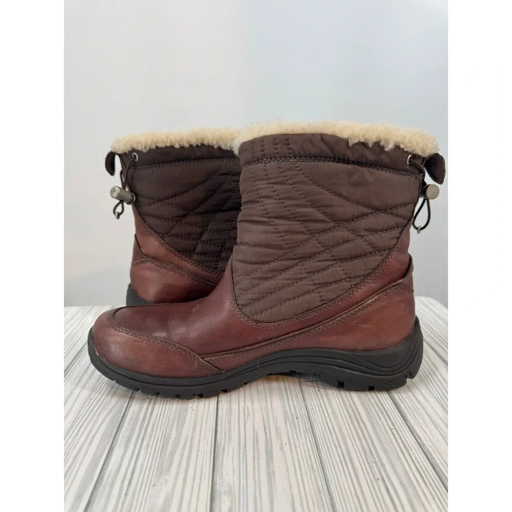 UGG Women's Size 9 Waterproof Boots Stormburst Brown Vibram Shearling Fur Lined‎